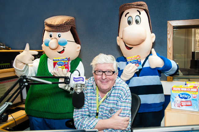 Tetley mascots, Sydney & Gaffer with Simon Bates